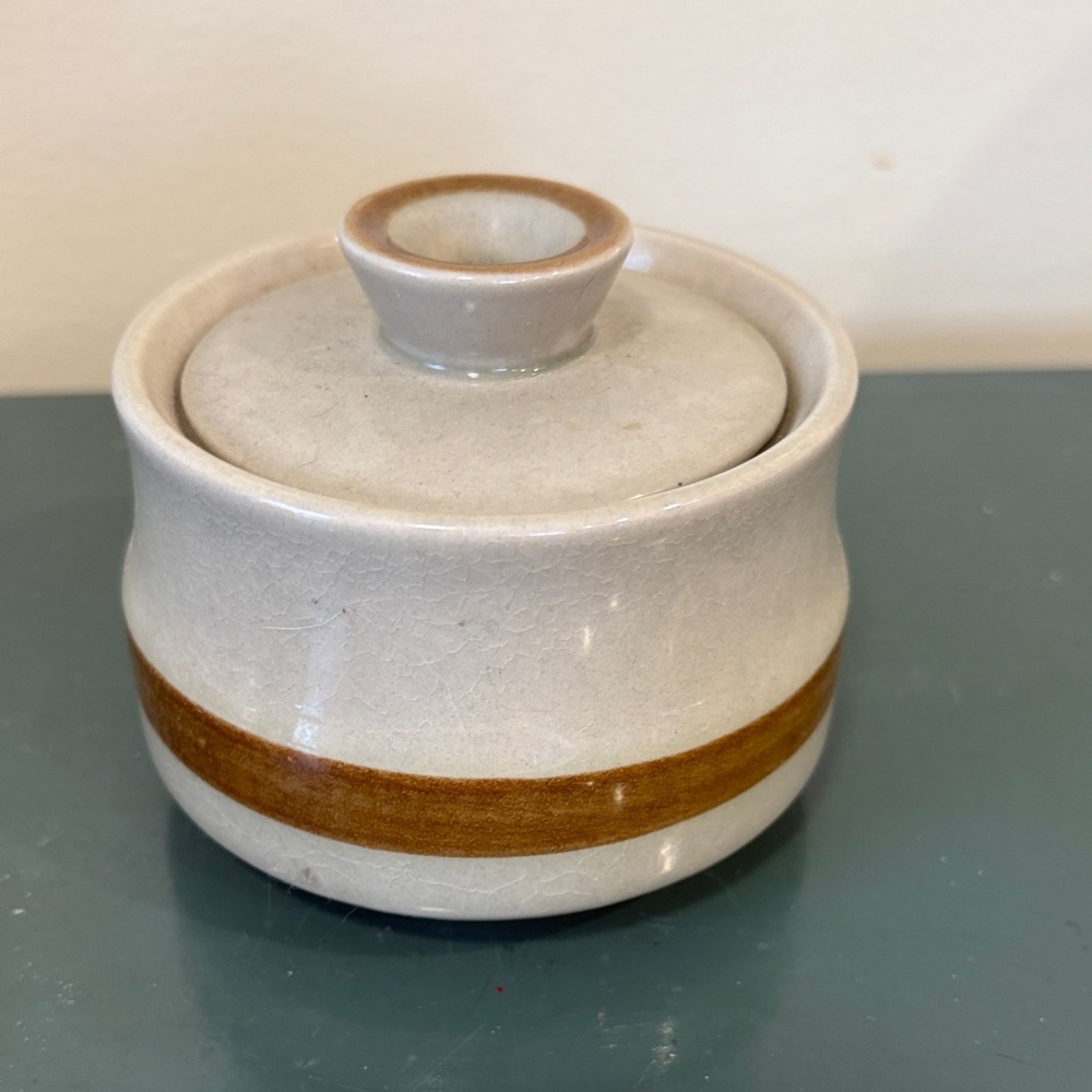Crest- Stone 1970s Ceramic Sugar Bowl with Lid .